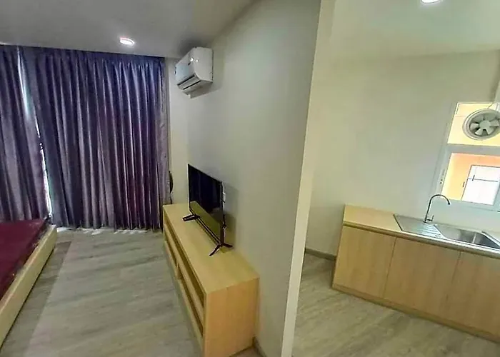 El Huq Bangkok