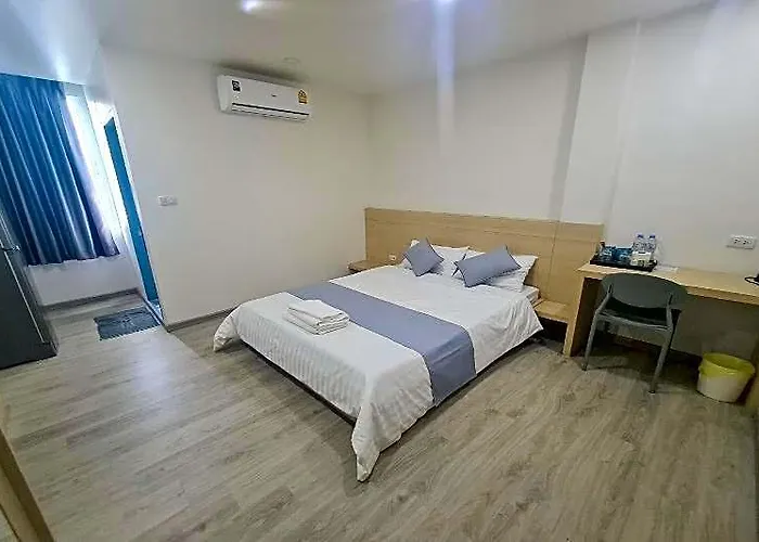 El Huq Bangkok